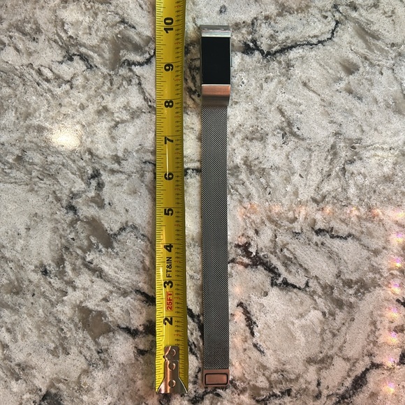 Fitbit Charge 2 HR Activity Tracker - Excellent Condition ⌚️🏃🏽‍♀️ - Picture 6 of 8